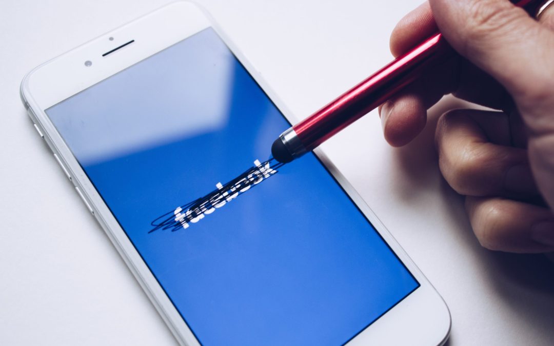 crossing out Facebook to represent moving beyond Facebook groups for real estate leads